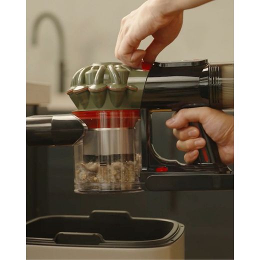 Dyson V8 Cyclone 589596-01 Cordless Vacuum Cleaner - Black / Green