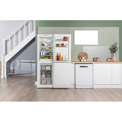Bosch Series 2 50/50 Total No Frost Fridge Freezer - White - E Rated